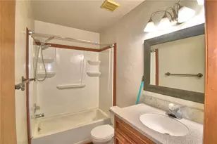 751 Rebecca St, Lakeland, FL 33805 - Photo 17