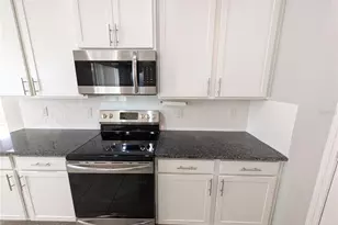 1073 Montgomery Bell Rd, Wesley Chapel, FL 33543 - Photo 7