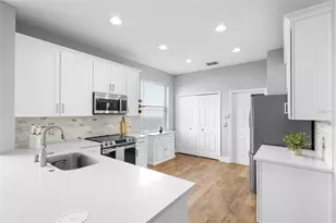 9967 Heron Pointe Dr, Orlando, FL 32832 - Photo 15