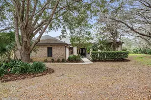 881 S Belfast Pl, Chuluota, FL 32766 - Photo 1