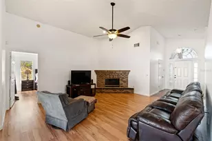 304 Sterling Lake Dr, Ocoee, FL 34761 - Photo 9