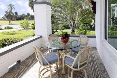 2041 Beach Dr SE, Saint Petersburg, FL 33705 - Photo 5