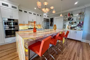 2041 Beach Dr SE, Saint Petersburg, FL 33705 - Photo 9