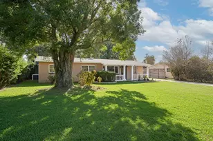 2606 E Crystal Lake Ave, Orlando, FL 32806 - Photo 3