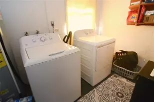 2606 E Crystal Lake Ave, Orlando, FL 32806 - Photo 21