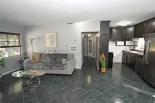 2606 E Crystal Lake Ave, Orlando, FL 32806 - Photo 9