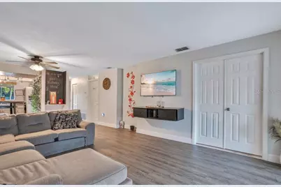 404 Country Lane NE #404, Winter Haven, FL 33881 - Photo 5