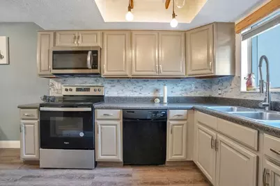 404 Country Lane NE #404, Winter Haven, FL 33881 - Photo 13