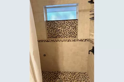 1401 5th Street N, Saint Petersburg, FL 33704 - Photo 23