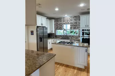 1401 5th Street N, Saint Petersburg, FL 33704 - Photo 11