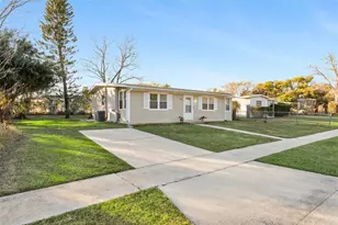 1576 Zinnia Dr, Deltona, FL 32725 - Photo 5