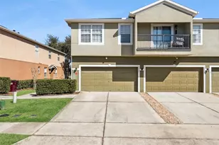 3933 Pemberly Pines Cir, Saint Cloud, FL 34769 - Photo 3