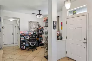 3933 Pemberly Pines Cir, Saint Cloud, FL 34769 - Photo 7