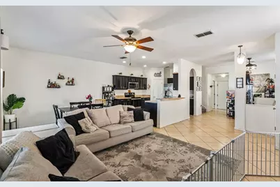 3933 Pemberly Pines Circle, Saint Cloud, FL 34769 - Photo 9