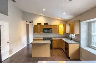 925 Maple Creek Dr, Orlando, FL 32828 - Photo 7