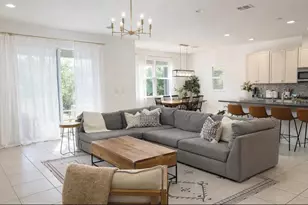 8205 Bayliss Ct, Orlando, FL 32825 - Photo 3