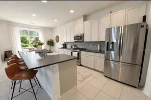 8205 Bayliss Ct, Orlando, FL 32825 - Photo 7