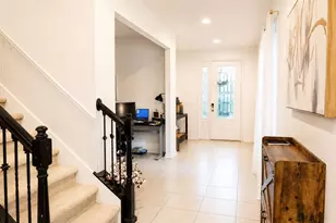 8205 Bayliss Ct, Orlando, FL 32825 - Photo 3