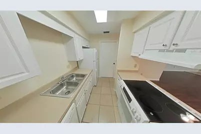 720 NE 30th Avenue #T, Ocala, FL 34470 - Photo 3