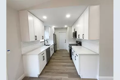 4864 Lake Shore Drive, Saint Cloud, FL 34772 - Photo 11