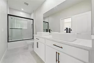 5663 W Central Ave, Orlando, FL 32811 - Photo 21