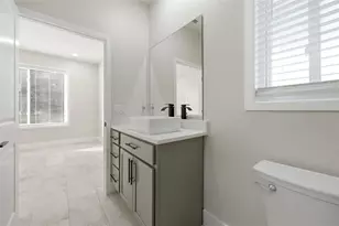 5663 W Central Ave, Orlando, FL 32811 - Photo 39