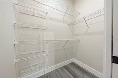 5663 W Central Avenue, Orlando, FL 32811 - Photo 11