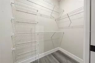 5663 W Central Ave, Orlando, FL 32811 - Photo 11