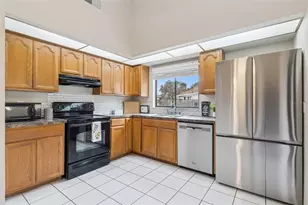 3154 Carthage Ct, Orlando, FL 32837 - Photo 3