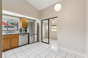 3154 Carthage Ct, Orlando, FL 32837 - Photo 17