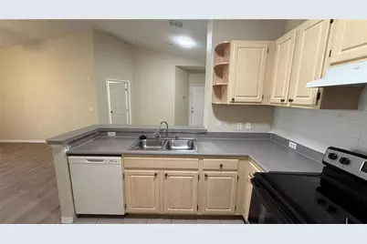 2537 Maitland Crossing Way #303, Orlando, FL 32810 - Photo 7