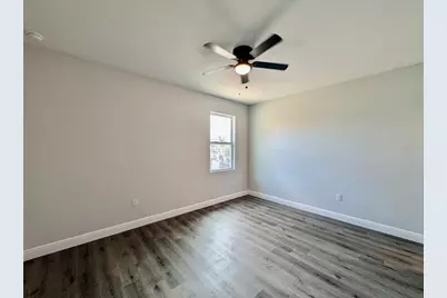 21295 Wynyard Avenue, Port Charlotte, FL 33954 - Photo 7