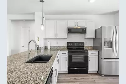 212 Miles Court, Davenport, FL 33837 - Photo 9