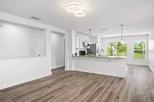 212 Miles Ct, Davenport, FL 33837 - Photo 5