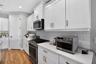 10710 Falling Leaf Ct, Parrish, FL 34219 - Photo 13