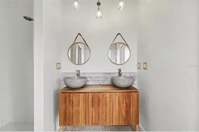 580 Russell Street, Longboat Key, FL 34228 - Photo 19