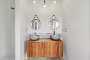 580 Russell St, Longboat Key, FL 34228 - Photo 19