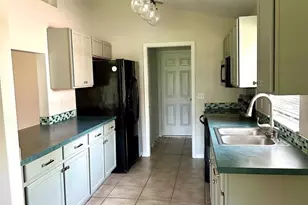 579 Rouzer St, Apopka, FL 32712 - Photo 5