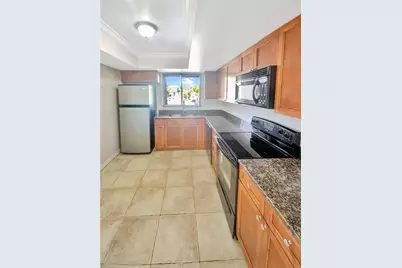 705 S Village Drive N #205, Saint Petersburg, FL 33716 - Photo 5