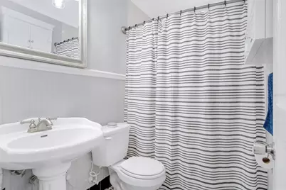 215 E Grant Street, Orlando, FL 32806 - Photo 17