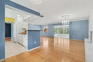 2429 S Myrtle Ave, Sanford, FL 32771 - Photo 9