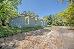 1777 Burrows Ln, Sanford, FL 32771 - Photo 17
