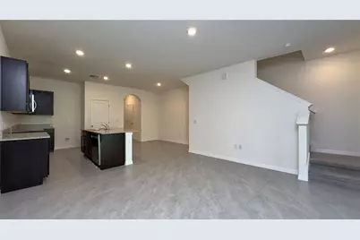 1570 Hubbell Road, Wesley Chapel, FL 33543 - Photo 7