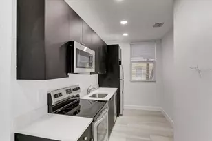 1862 6th St, Sarasota, FL 34236 - Photo 17