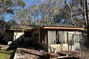 319 N Myrtle St, Starke, FL 32091 - Photo 11