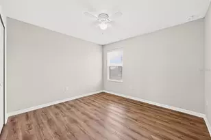 1709 Calm Waters Ct, Tavares, FL 32778 - Photo 21