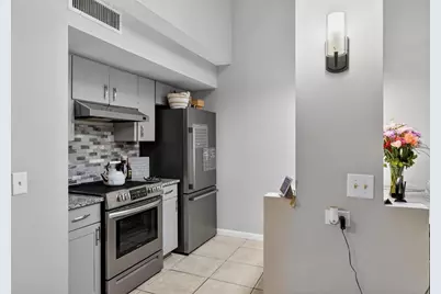 101 N Hill Avenue #10, Deland, FL 32724 - Photo 5