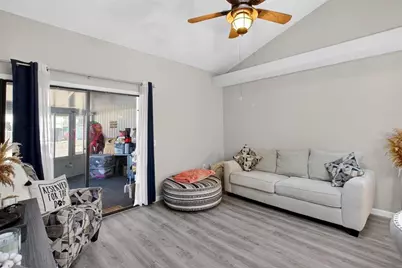 101 N Hill Avenue #10, Deland, FL 32724 - Photo 9