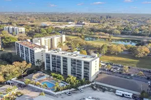 1000 Cove Cay Dr, Clearwater, FL 33760 - Photo 25