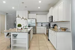 3707 Lana Ave, Davenport, FL 33897 - Photo 9